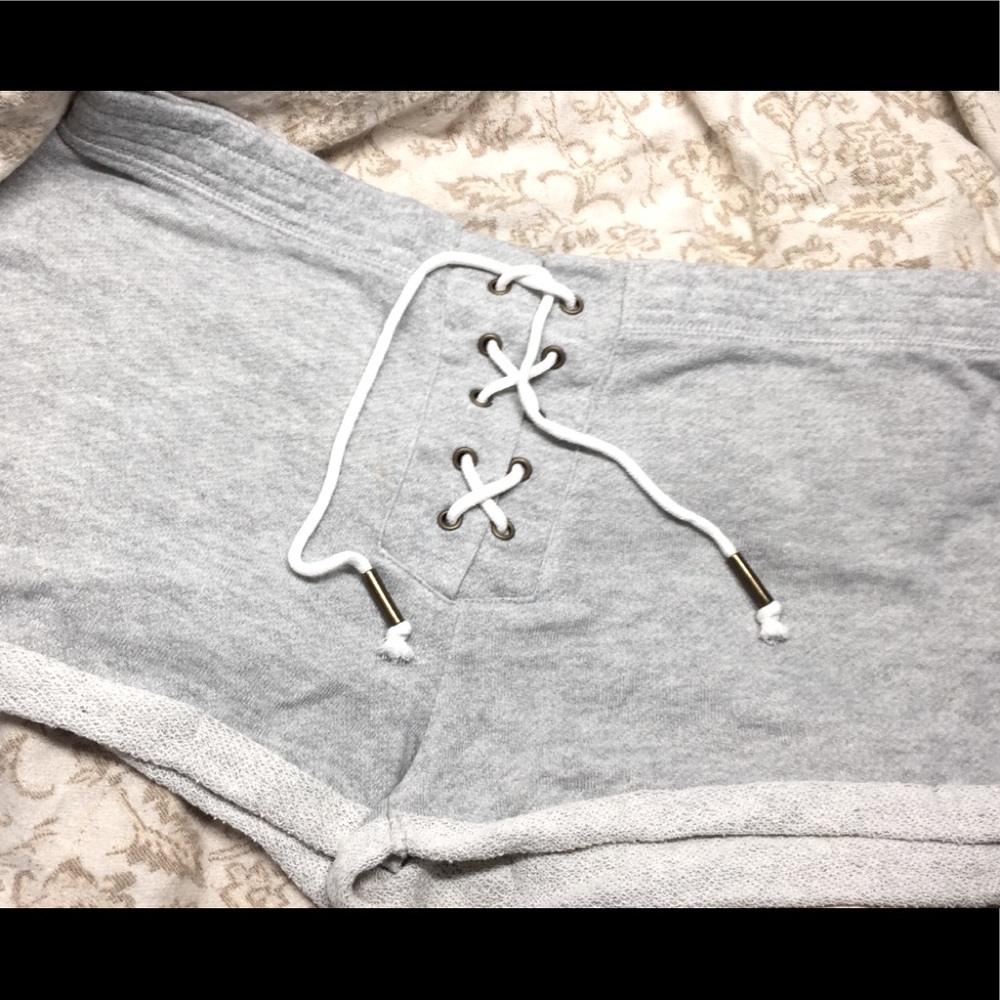 No Boundaries Shorts size xl